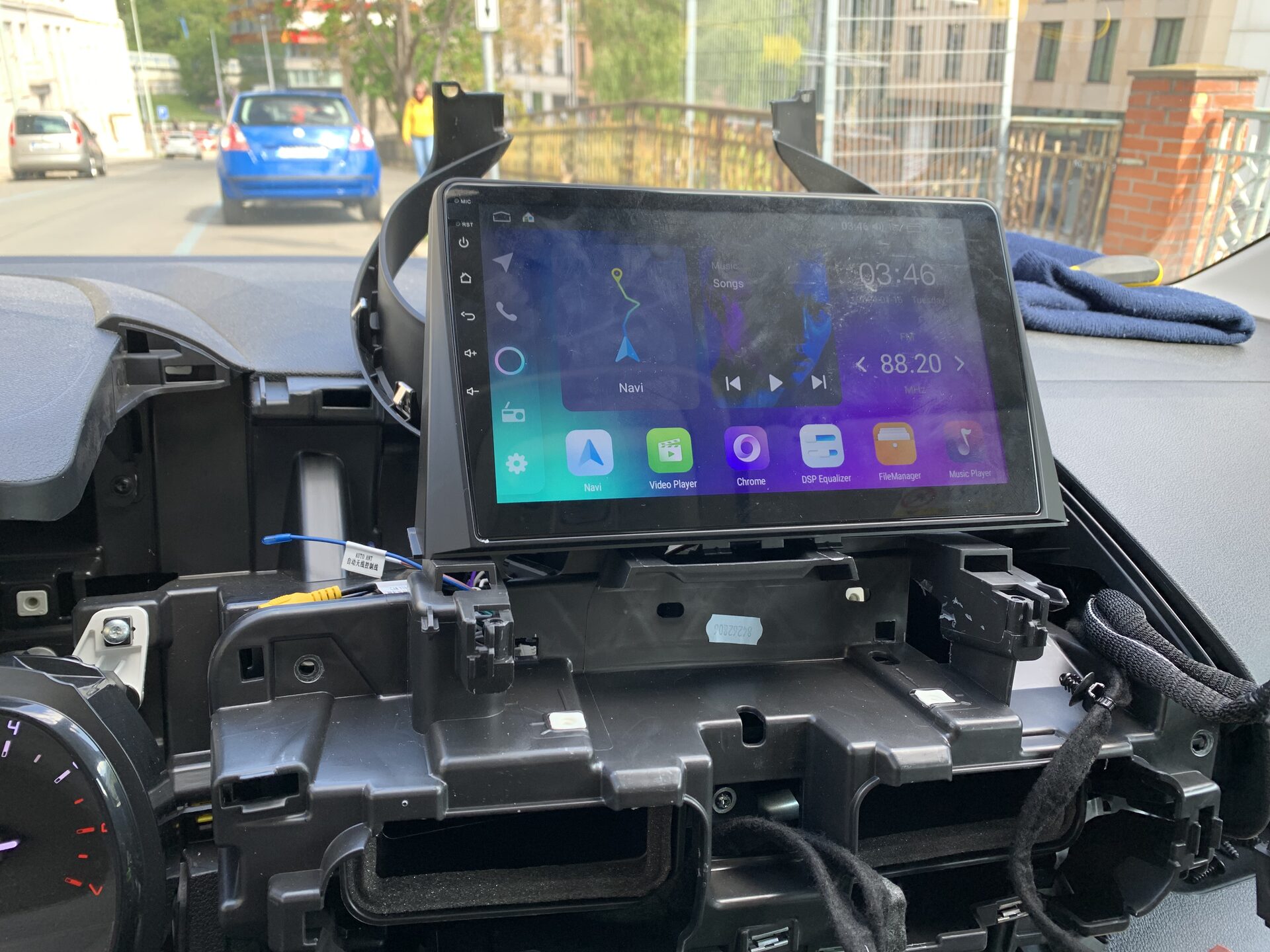 Servis a oprava špatně namontovaného Android autorádia — kontrola kabeláže